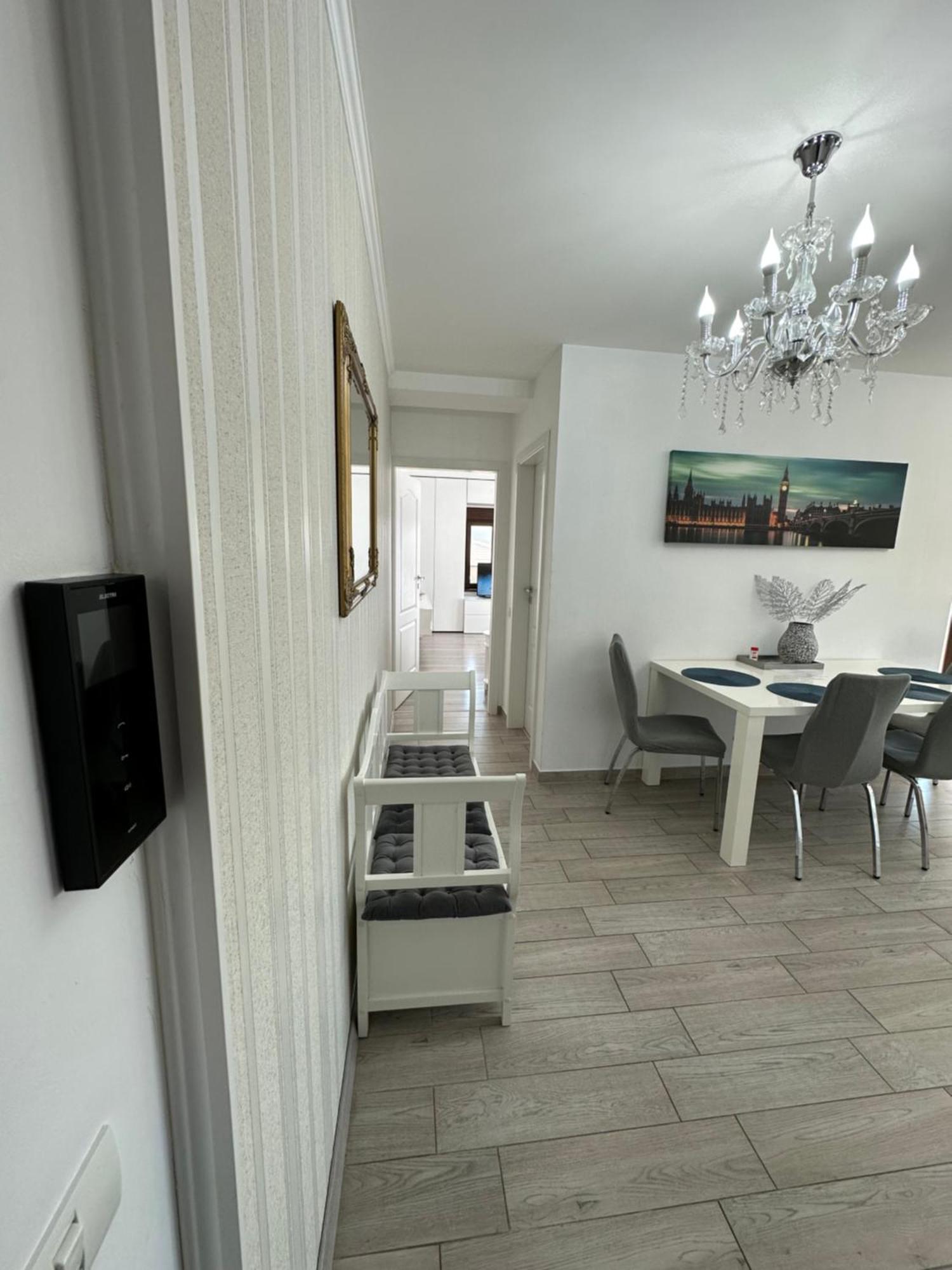 Apartmán Venetia Apartament - Temešvár Exteriér fotografie